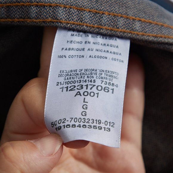 Wrangler Yellowstone Dutton Ranch Jean Denim Jacket Size Large - Picture 6 of 8